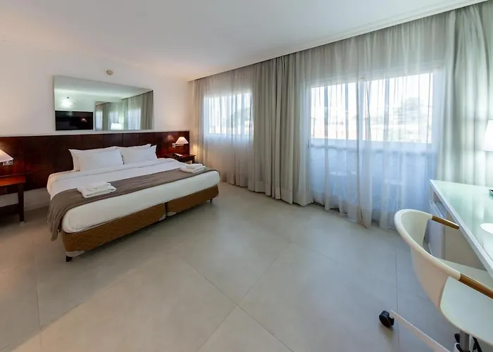 Bhomy Ch Santo Antonio- Suite A 10Min Do Metro Blu1624